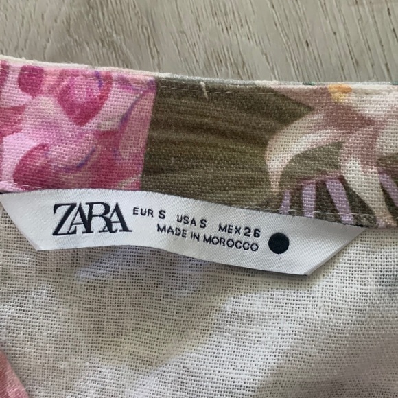 Bloggers favorite Zara tropical parrot dress women’s size Small  belted buttons - Picture 2 of 16